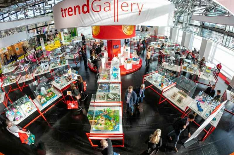 How to buy tickets for the 2027 Nuremberg Toy Fair, and how much does one ticket cost?