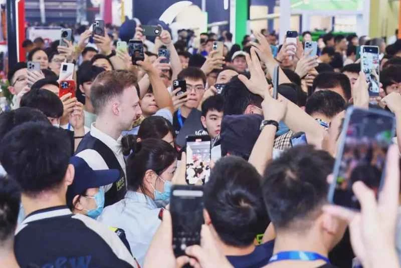 What are the ticket prices for the 2026 Guangzhou Billiards Expo (GBE), and how can I purchase them?