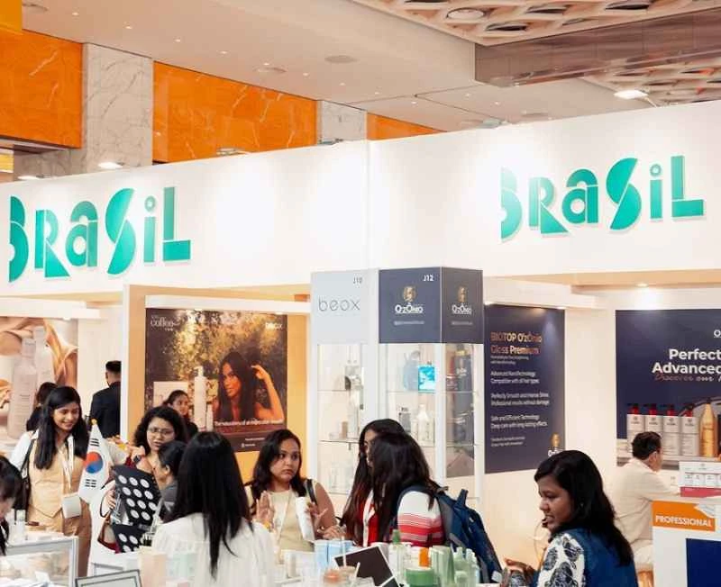 How much are the tickets for Aesthetic Medicine India 2026, and how do I buy them?