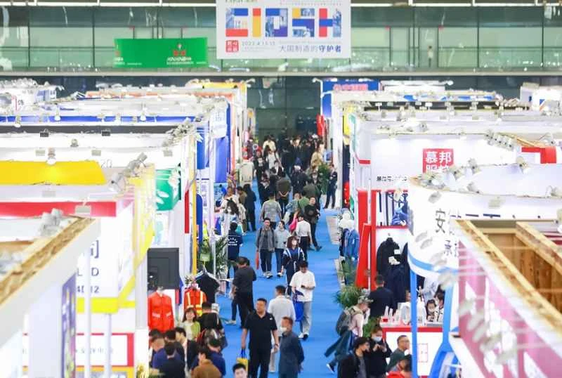 Where and how can I buy tickets for the 2026 Jinan Occupational Safety and Health Exhibition (CIOSH)?